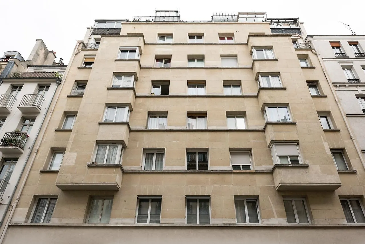 Boulanger Apartment Paris Fransa